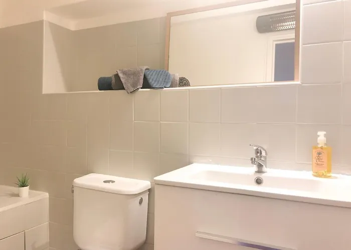 Vieil شقة *